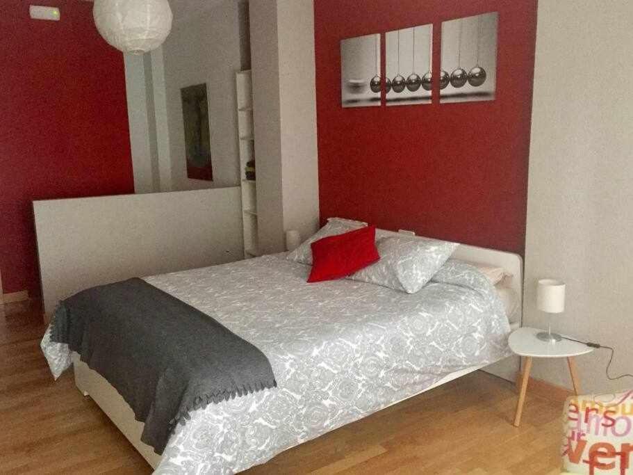 Apartamento Ayla Ayuntamiento Pamplona Exterior foto