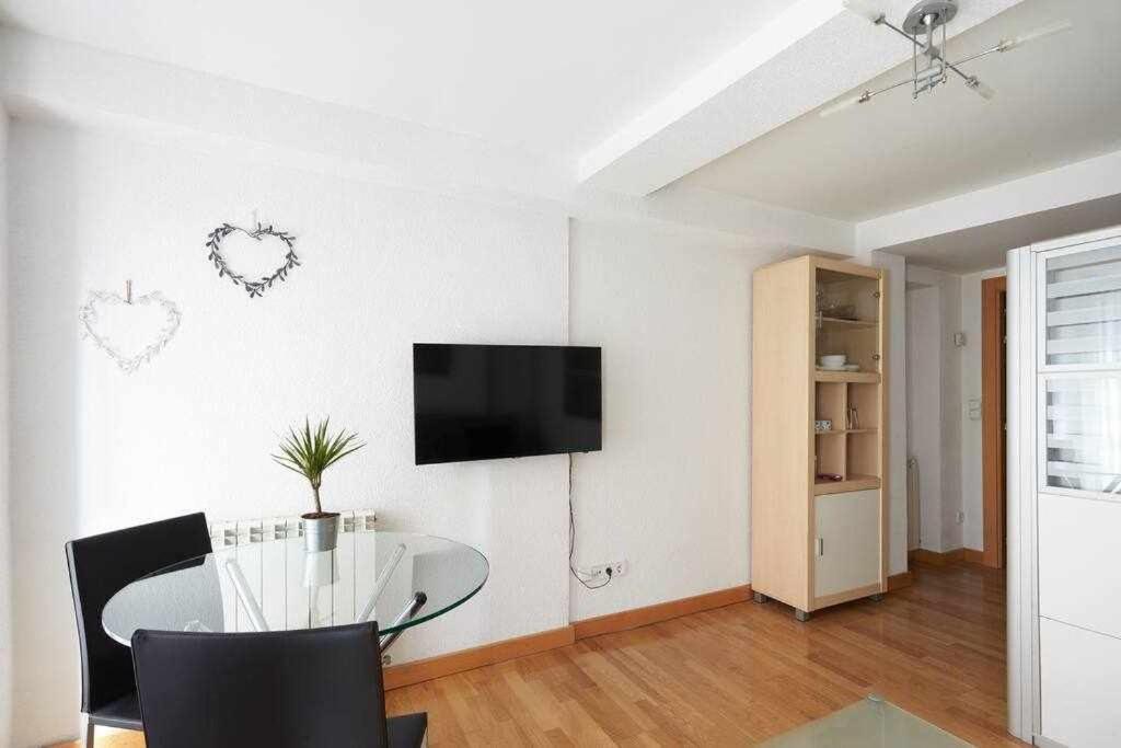 Apartamento Ayla Ayuntamiento Pamplona Exterior foto